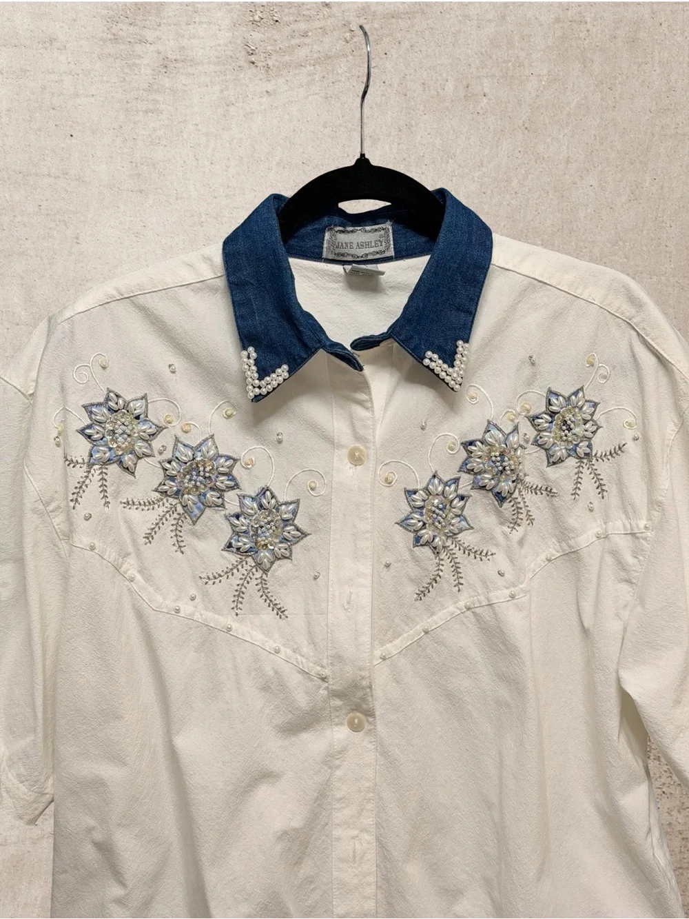 Jane Ashley Vintage 90s Western Embroidered Beaded Blouse Denim Collar White L - Picture 3 of 6